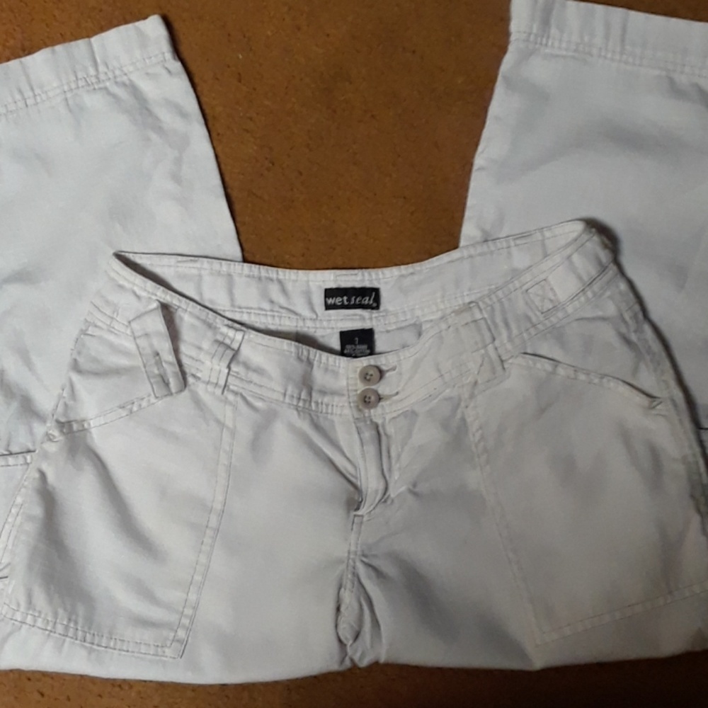 White Capri/ cargo pants